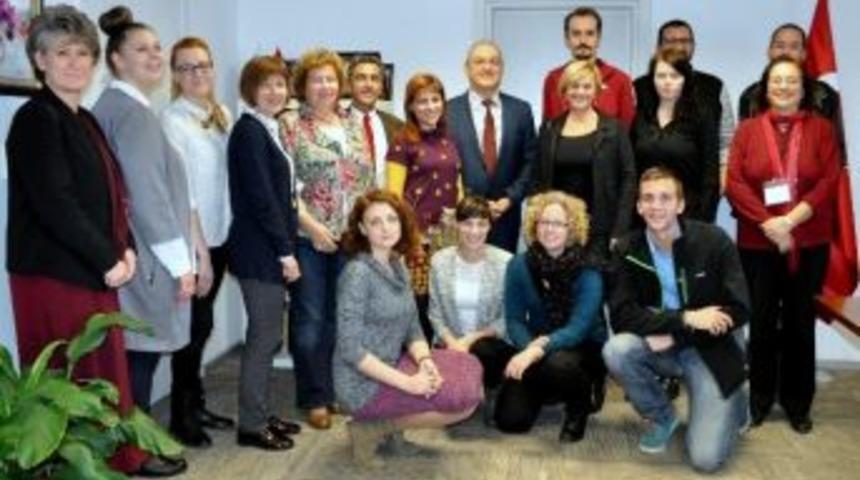 Gen&ccedil;lerin İşsizlik Sorunu İ&ccedil;in Harekete Ge&ccedil;tiler