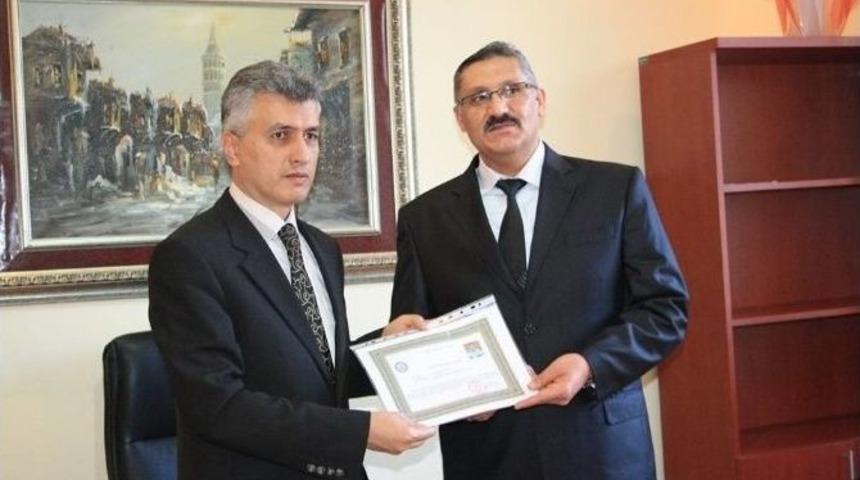 Umut Vakfından&ldquo;d&uuml;ğ&uuml;n&uuml;m&uuml;z Şen Ola&rdquo; İsimli Projeye &Ouml;d&uuml;l