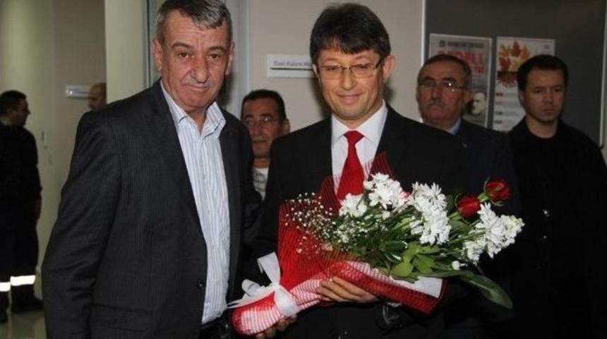 Gaziemir Belediyesi Amat&ouml;r Sanat&ccedil;ıya Kol-kanat Oldu