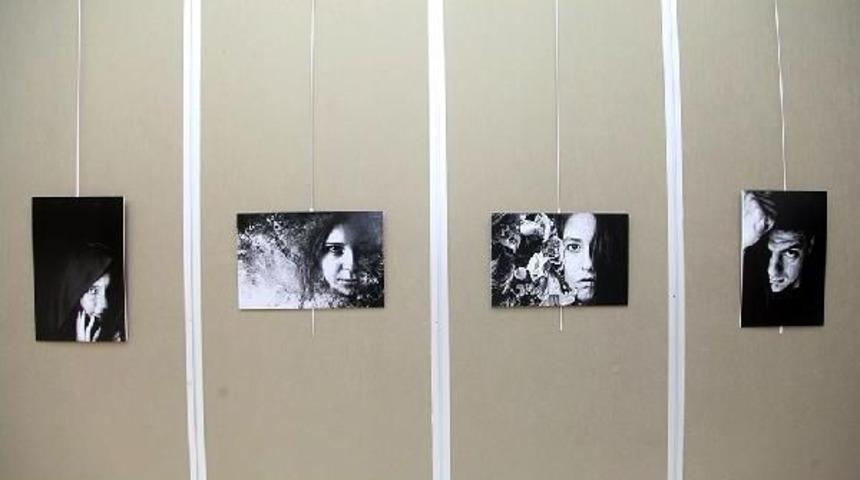 'siyah Beyaz İnsan Suretleri', Sakarya'da