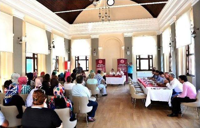 Halk Meclisleri, Beyoğlu&rsquo;nun Nabzını Tutuyor 1