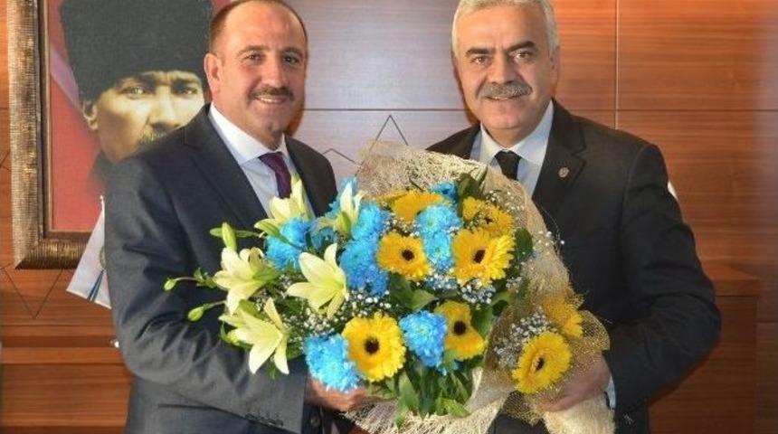 Ankarag&uuml;c&uuml;&rsquo;nden Başkan Duruay&rsquo;a Ziyaret