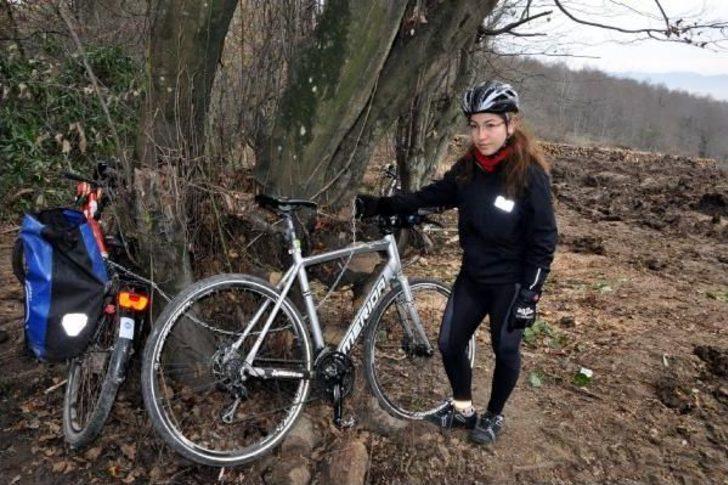 Ağaç Kesimine Karşı Bisikletli Eylem