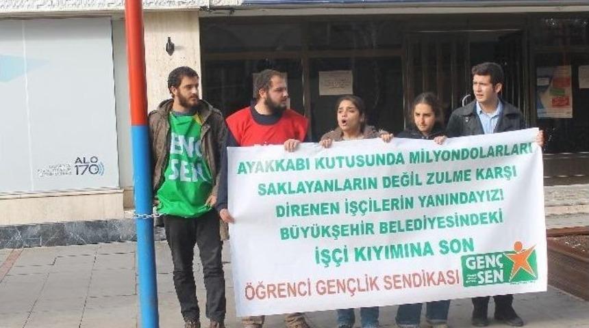 &Ouml;nce Eylem Yaptılar, Sonra G&ouml;n&uuml;ll&uuml; G&ouml;zaltına Alındılar