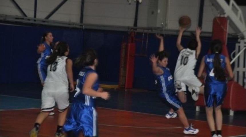 Okullararası Basketbol Turnuvası Başladı