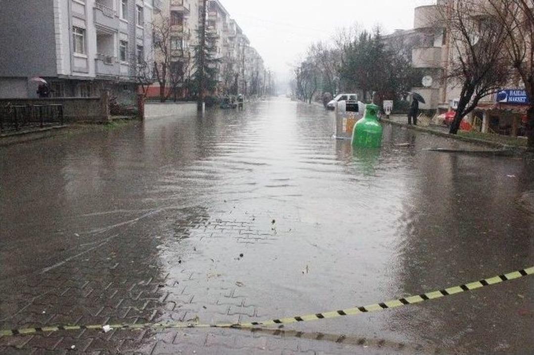 Edirne&rsquo;de Sağanak Yağmur