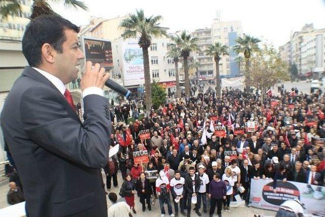 Chp, Denizli Büyükşehir Belediyesine 17 Aralık Pankartı Asıldı