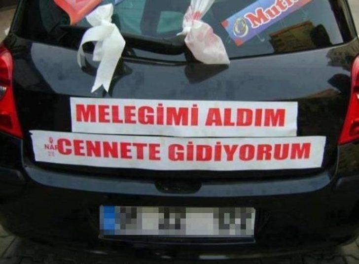 Evlendirirken g&uuml;ld&uuml;ren gelin arabaları!