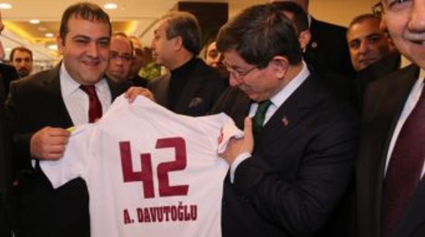 Sel&ccedil;uk &Ouml;zt&uuml;rk&rsquo;ten Başbakan&rsquo;a Teşekk&uuml;r