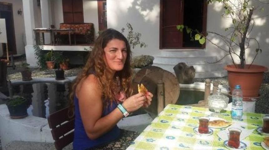 İngiliz Bisiklet&ccedil;i 'can Melek' Projesinin Tanıtım El&ccedil;isi Oldu