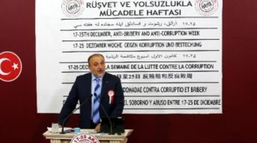 Mhp Grup Başkanvekili Vural&rsquo;dan 8 Dilde Yazılı Afişle Basın Toplantısı