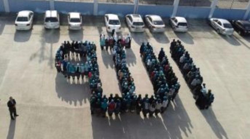 İmam-hatip &Ouml;ğrencilerinden "allah" Yazısı