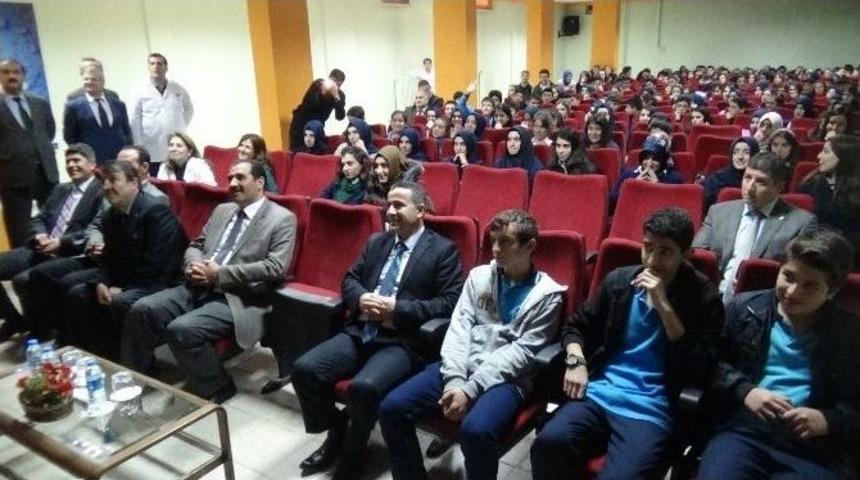 Erzincan&rsquo;da &ldquo;kariyer G&uuml;nleri &ldquo;s&ouml;yleşileri