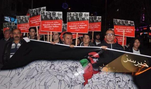 Uşak'ta '17 Aralık' Yürüyüşle Protesto Edildi