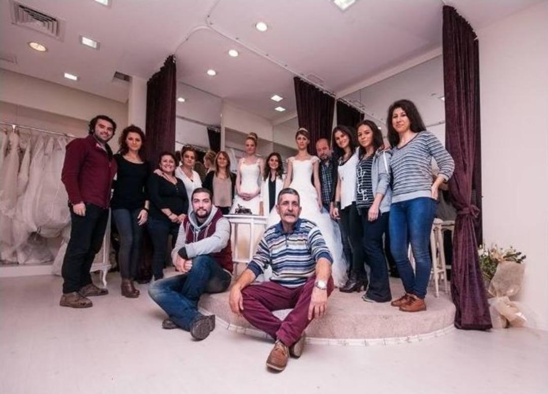 Galata Kulesi&rsquo;nde Gelinlik Kreasyonu B&uuml;y&uuml;ledi