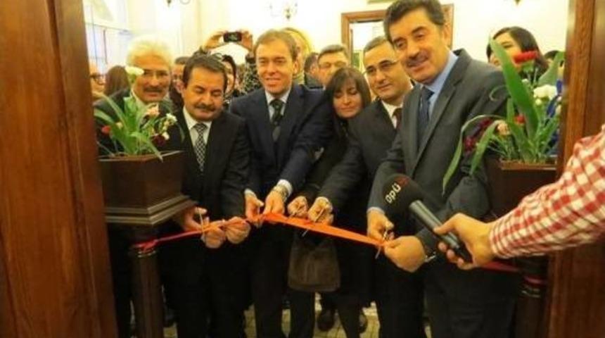 Ankara&rsquo;da &rsquo;rengarenk K&uuml;tahya&rsquo; Sergisi