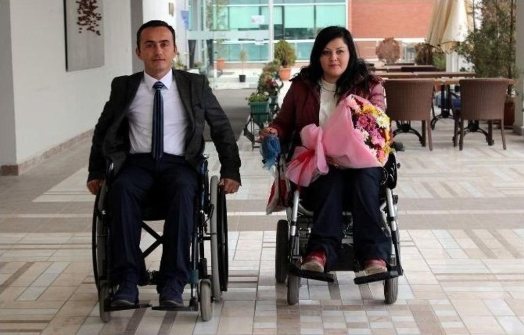 (&ouml;zel Haber) Aşkları Engel Tanımayan &Ccedil;ift D&uuml;nya Evine Girdi