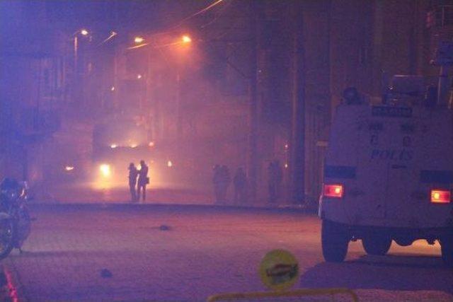 Nusaybin de G&ouml;stericiler Polisle &Ccedil;atıştı 1