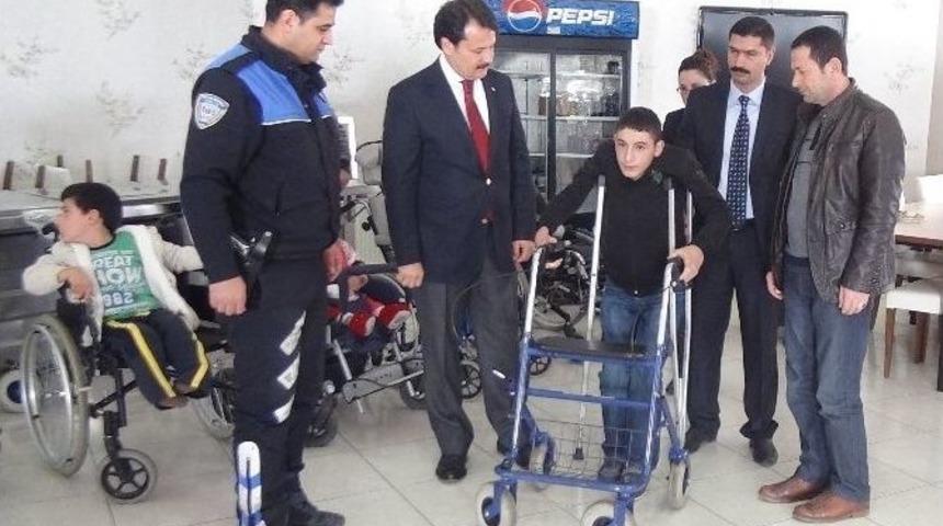 Almanya&rsquo;dan Tatvan&rsquo;a Dost Eli