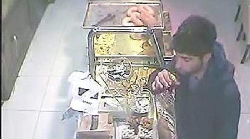 Ş&uuml;pheliyi &Ccedil;ay Bardağındaki Parmak İzi Yakalattı