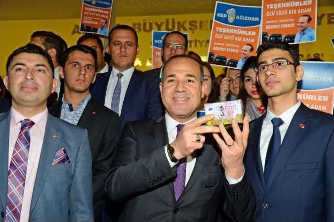 &Ouml;ğrencilerden S&ouml;zl&uuml;&rsquo;ye, "1 Lira" Teşekk&uuml;r&uuml;