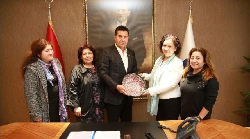Başkan Kocadon, Kadın Meclisi &Uuml;yelerini Ağırladı