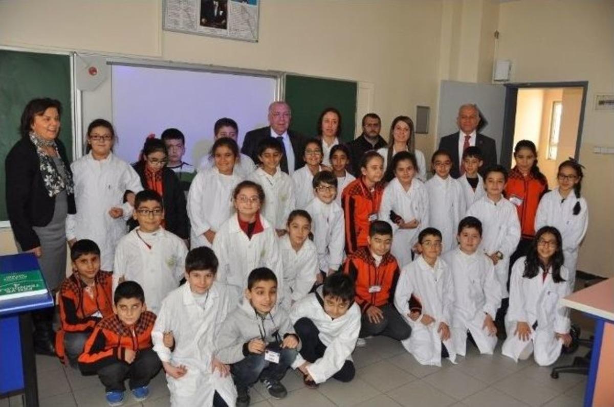 K&uuml;&ccedil;&uuml;k Bilim İnsanları Gkv Fen Laboratuvarlarında Buluştu