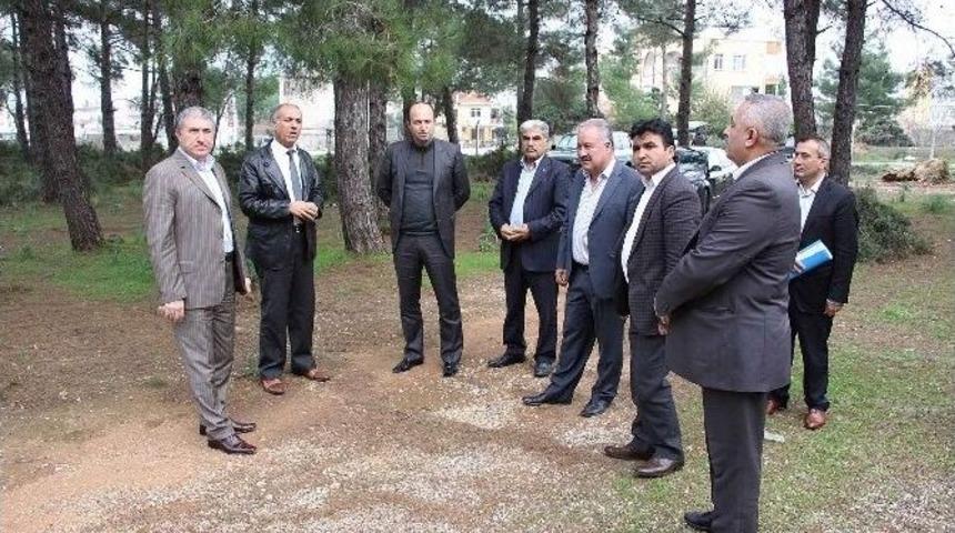 Aksu Mesire Alanında &Ccedil;alışmalar Devam Ediyor