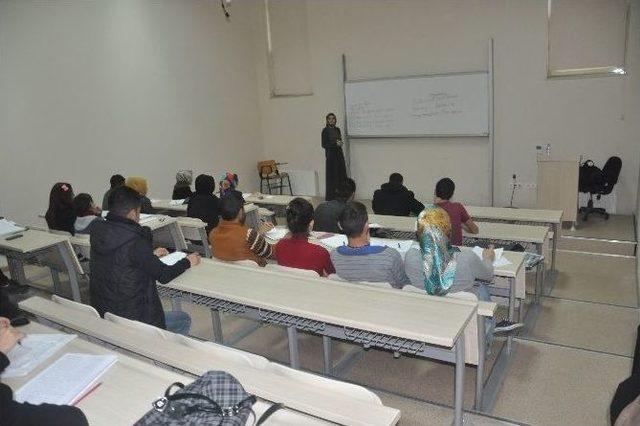 Kahta Myo&rsquo;da Rus&ccedil;a Kursu D&uuml;zenleniyor 1