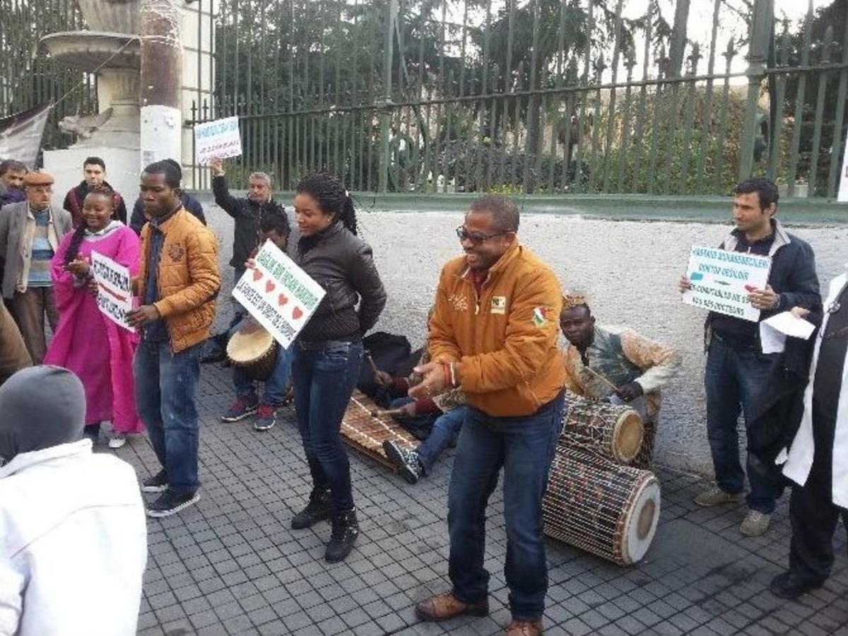 (&ouml;zel Haber) G&ouml;&ccedil;menlerden M&uuml;zikli, Danslı Eylem