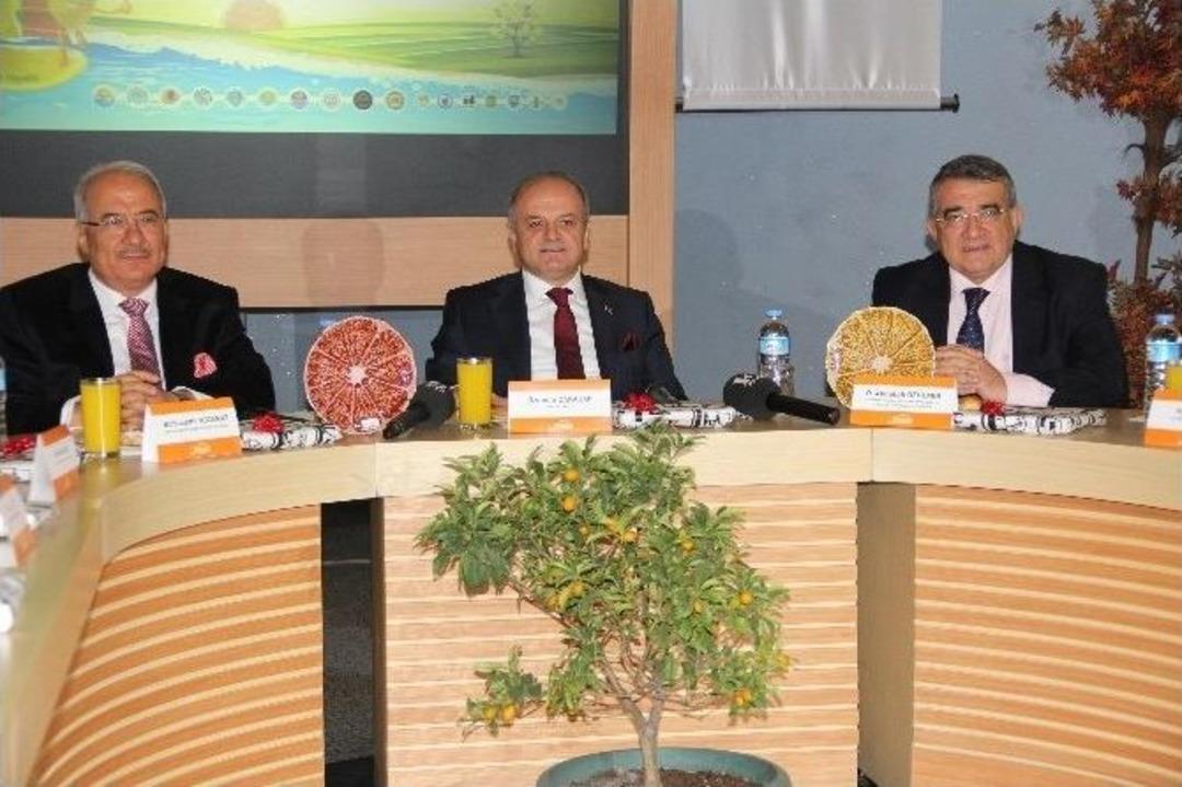 Vali &Ccedil;akacak: &ldquo;ilin Akt&ouml;rleri Festivalde Beraberlik Resmi Verdi&rdquo;