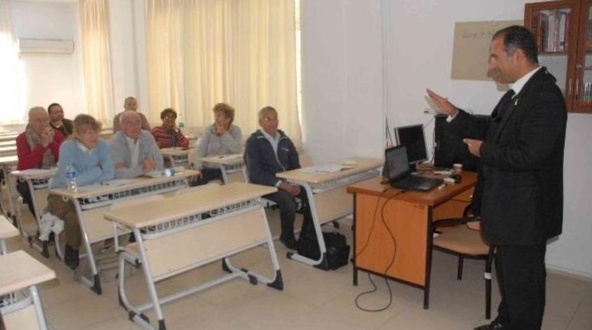 Fethiye&rsquo;de Yabancılar T&uuml;rk&ccedil;e &Ouml;ğreniyor