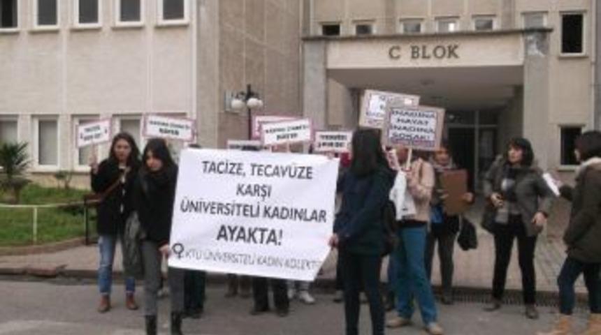 &Uuml;niversiteli Kız &Ouml;ğrencilerin Taciz &Ouml;fkesi