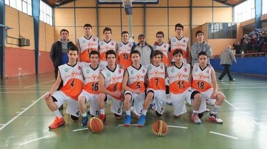 Boz&uuml;y&uuml;k&rsquo;te Gen&ccedil; Erkekler Basketbol Karşılaşmaları Başladı