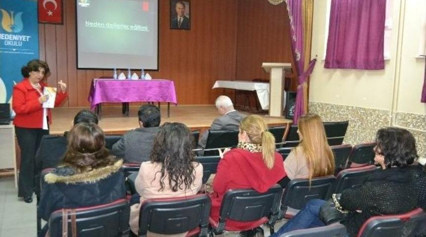 Kulu&rsquo;da 4. Sınıf &Ouml;ğretmenlerine Seminer