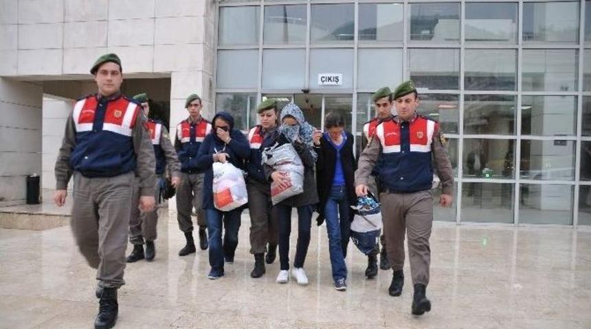 Alanya&rsquo;da Hırsızlık Zanlısı 3 Kadın Tutuklandı