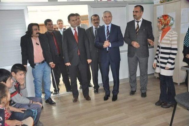 Baştürk Engelli Öğrencileri Okullarında Ziyaret Etti 1