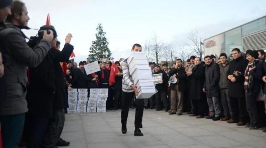 Adliye &Ouml;n&uuml;nde Temsili Cenaze