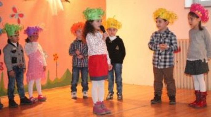 Minikler Yerli Malı Haftasını Kutladı