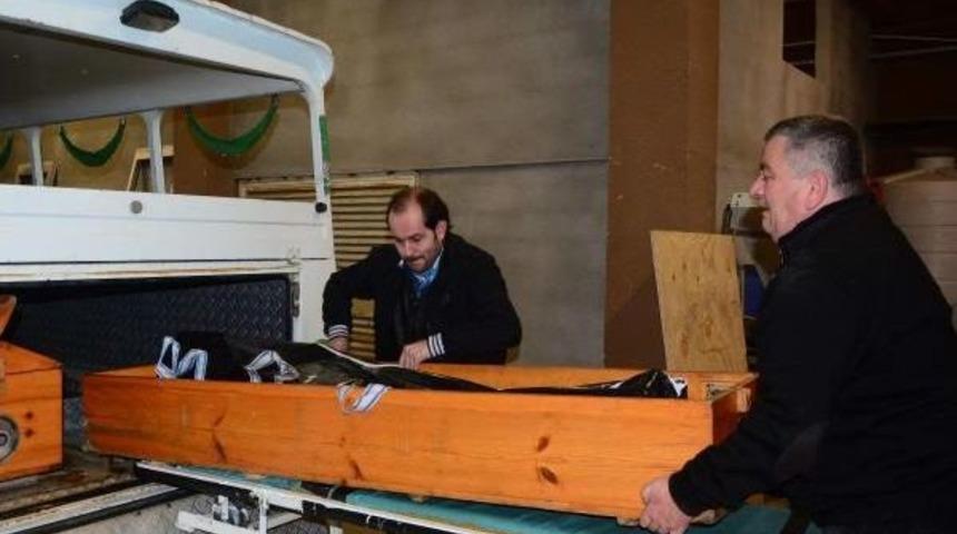 İki G&uuml;nd&uuml;r Kayıptı, Cesedi Bulundu