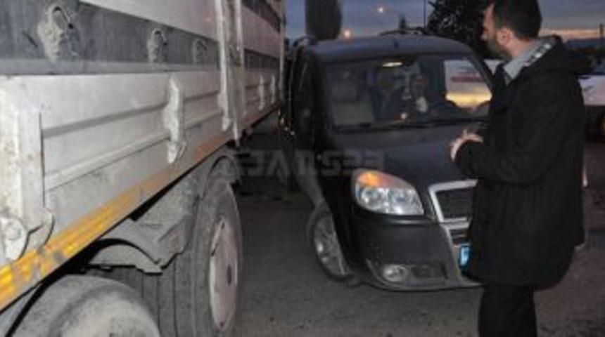 Elazığ &Ccedil;imento kavşağında trafik kazası