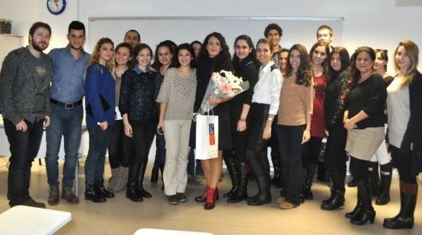 Emd İzmir Şubesi Başkanı Hicran &Ouml;zdamar: