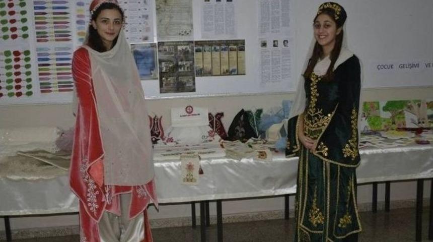 Kursiyerlerin Y&ouml;resel Yemekleri G&ouml;r&uuml;c&uuml;ye &Ccedil;ıktı