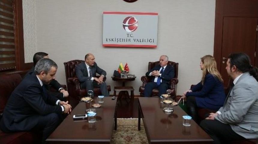 Litvanya B&uuml;y&uuml;kel&ccedil;isi Kudzmanas&rsquo;dan Vali Tuna&rsquo;ya Ziyaret