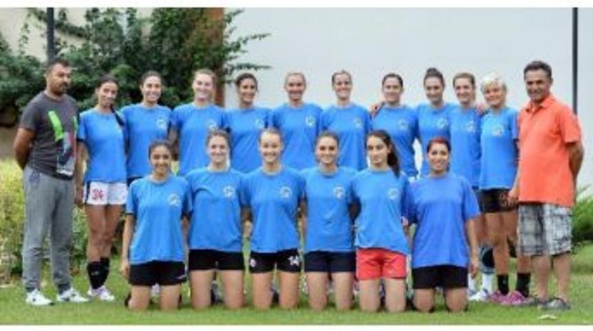 Paşa&rsquo;nın Melekleri İzmir Deplasmanında