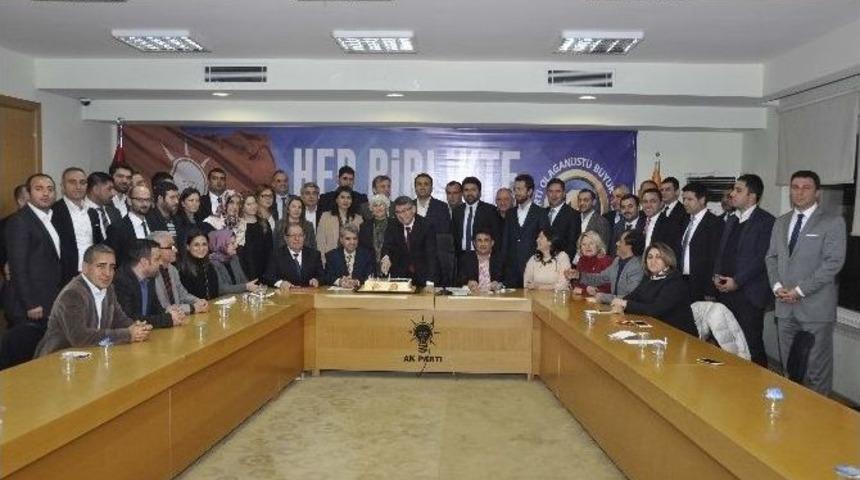 Ak Parti Adana İl Y&ouml;netimi İlk Toplantısını Yaptı
