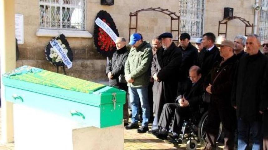 Levent Ers&ouml;z'&uuml;n Annesi Toprağa Verildi