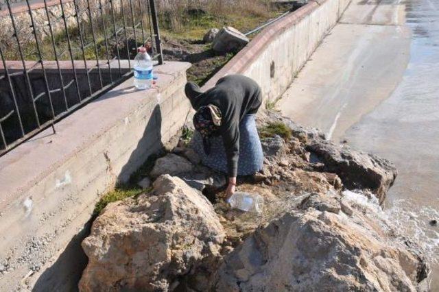 Yardıma Muhta&ccedil; Kadının Elektrik Ve Suyu Kesildi 3