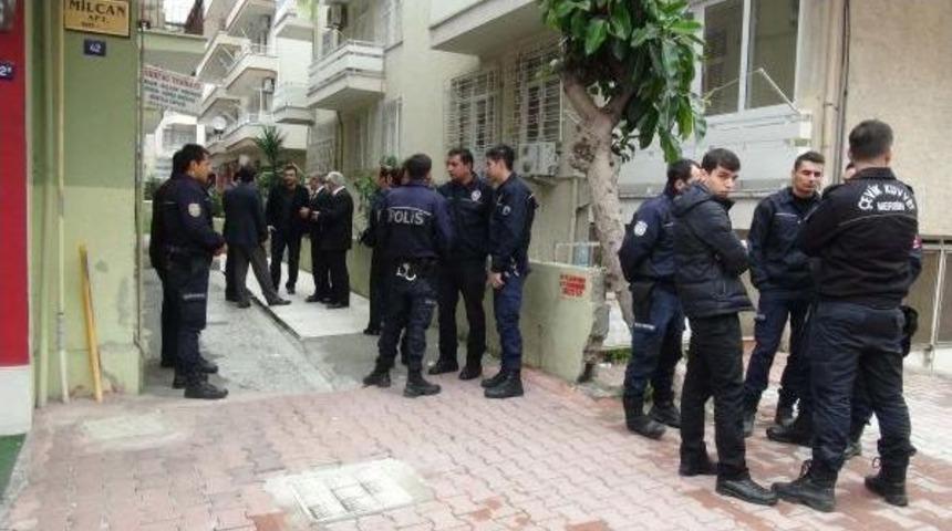Mersin'de &Ccedil;evik Kuvvet Polisi İntihar Etti
