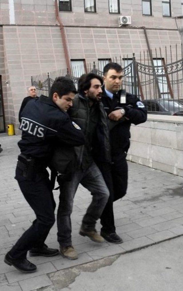 Eskişehir&rsquo;de Abdullah Kalay Eylemi: 4 G&ouml;zaltı 1